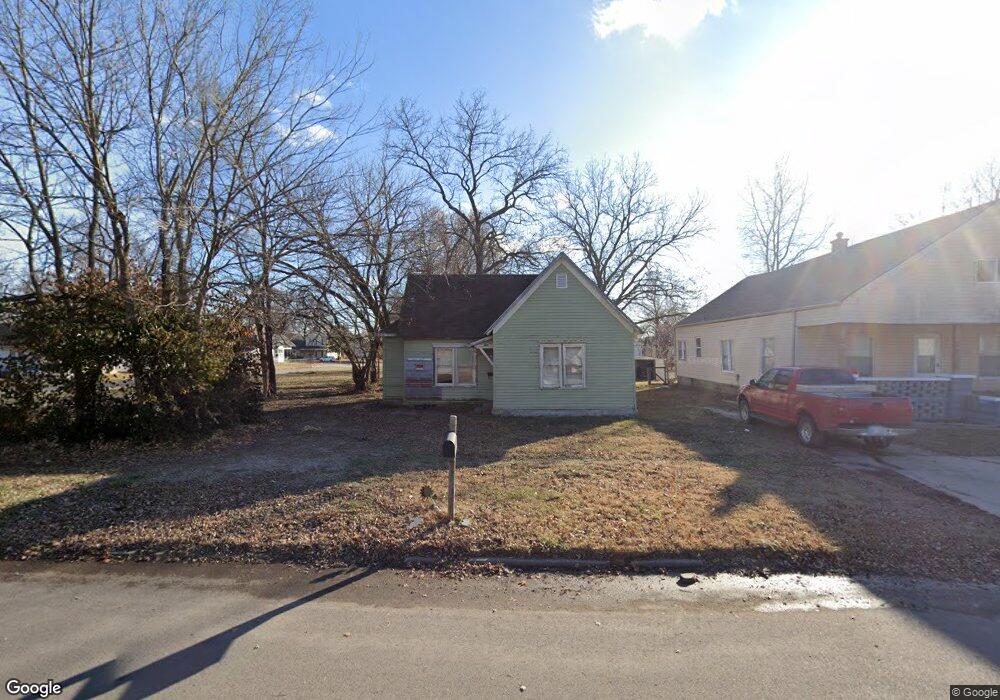 2504 Stevens Ave, Parsons, KS 67357 - photo 1