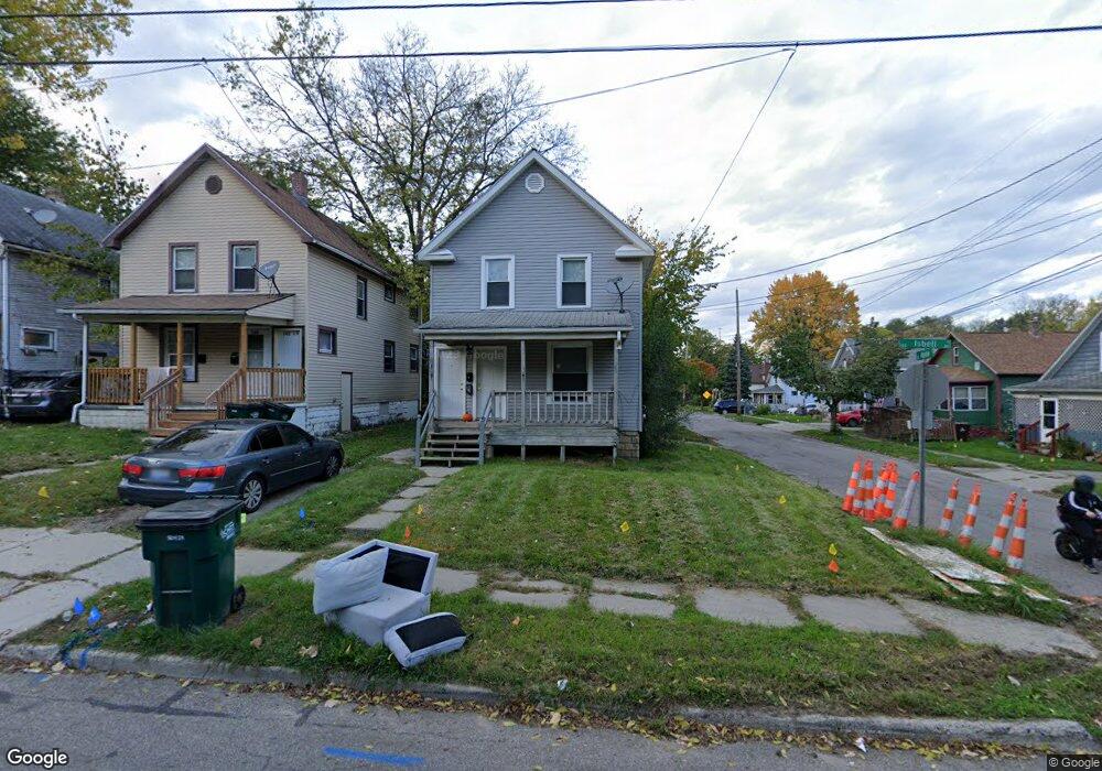 147 Isbell St unit 147 Isbell Lower, Lansing, MI 48910 - photo 1