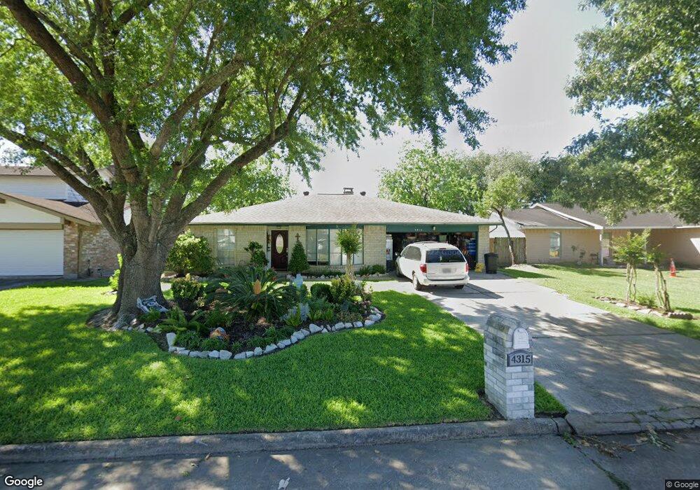 4315 Lucian Ln, Friendswood, TX 77546 - photo 1