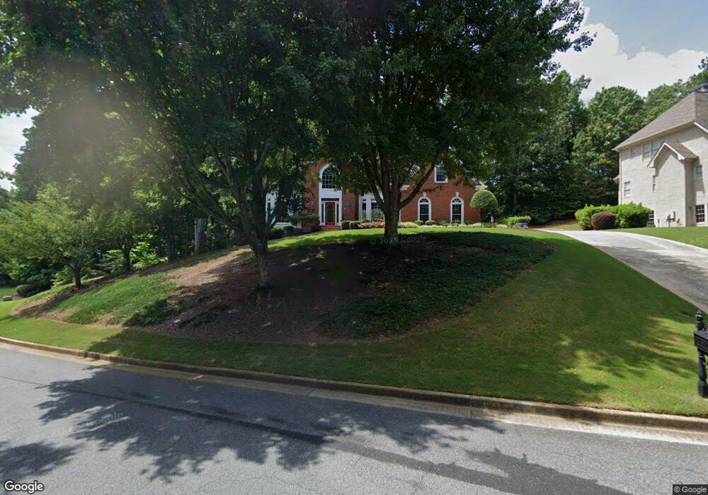 9385 Nesbit Lakes Dr, Alpharetta, GA 30022 - photo 1