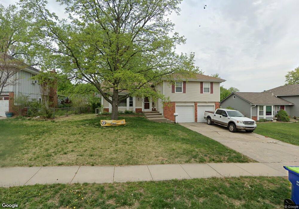 8802 Park St, Lenexa, KS 66215 - photo 1