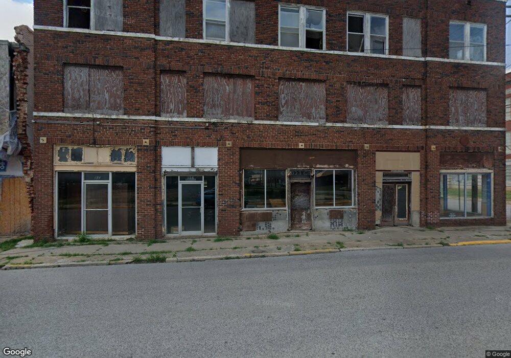 127 N Washington St, Ardmore, OK 73401 - photo 1