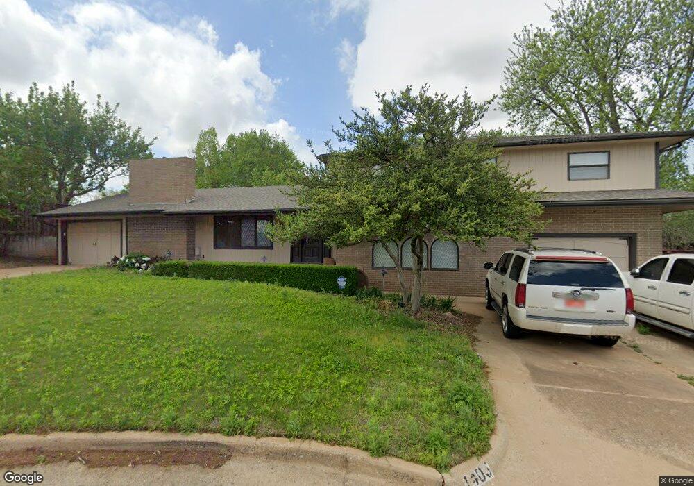 1405 1405 Evergreen Dr, Duncan, OK 73533 - photo 1