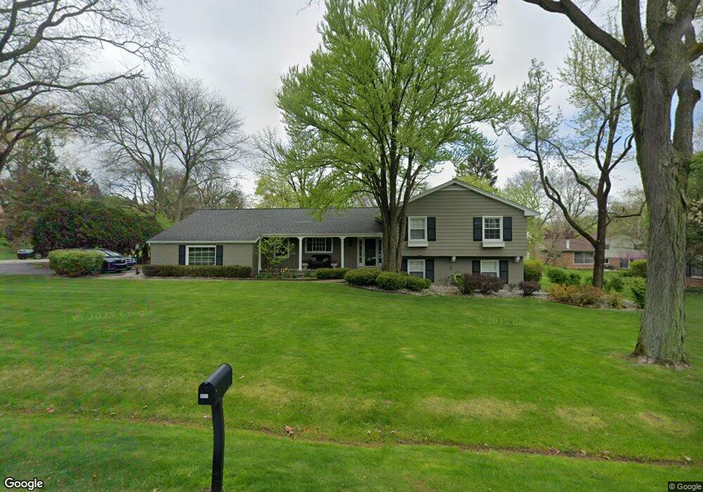 953 Rock Spring Rd, Bloomfield Hills, MI 48304 - photo 1