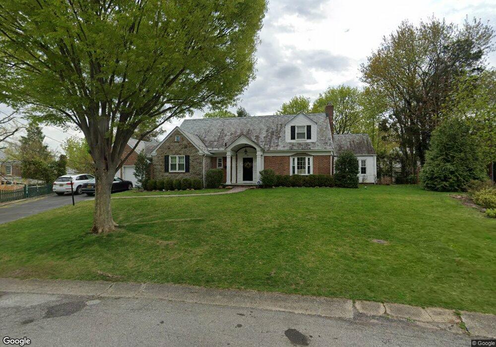 51 Bingham Cir, Manhasset, NY 11030 - photo 1