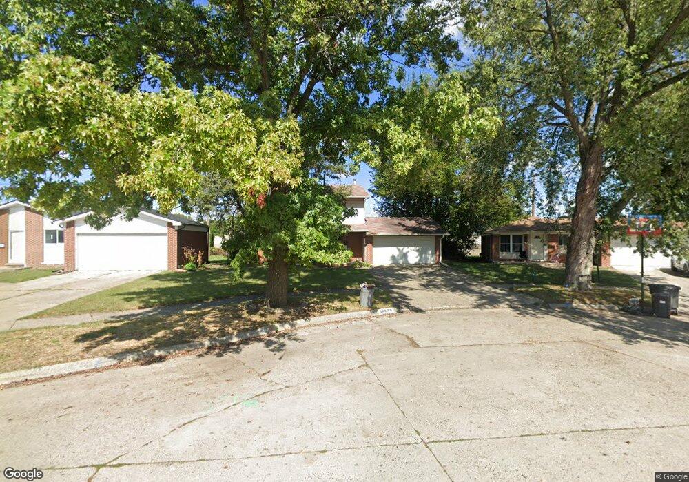 10330 N Oak Dr, Ferndale, MI 48220 - photo 1