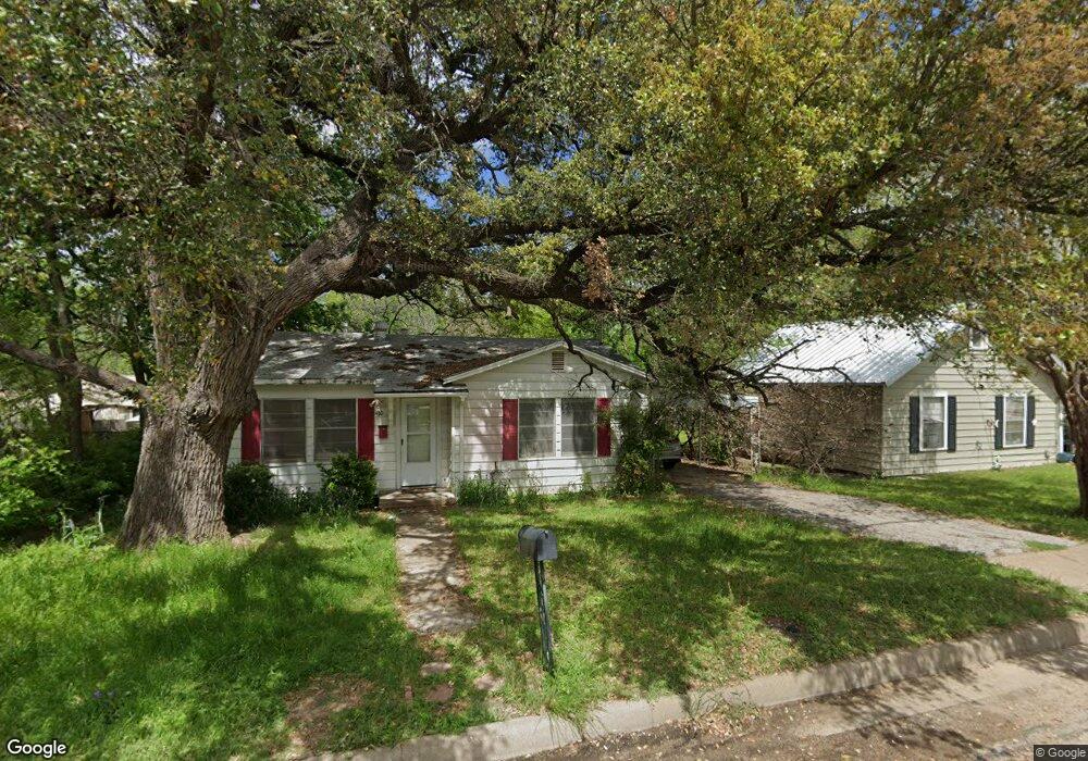 410 Norton St, Weatherford, TX 76086 - photo 1