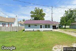 209 N 3rd St, Marshall, IL 62441
