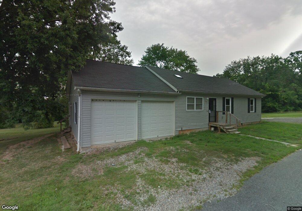 1911 Sherwood Rd, Halethorpe, MD 21227 - photo 1