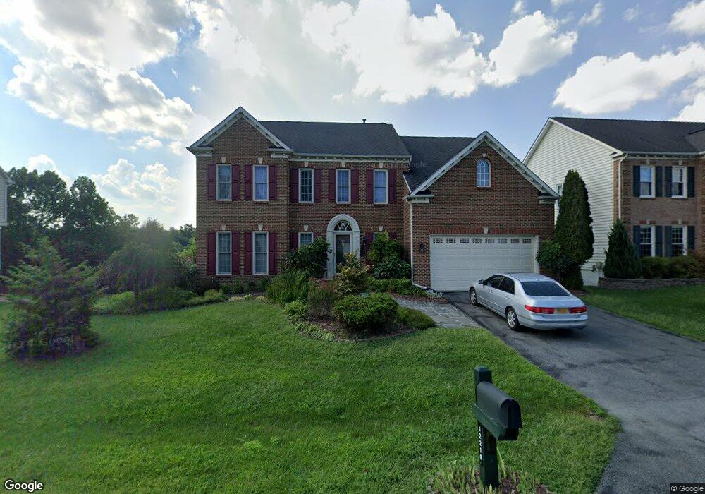 12210 Castle Pines Dr, Beltsville, MD 20705 - photo 1