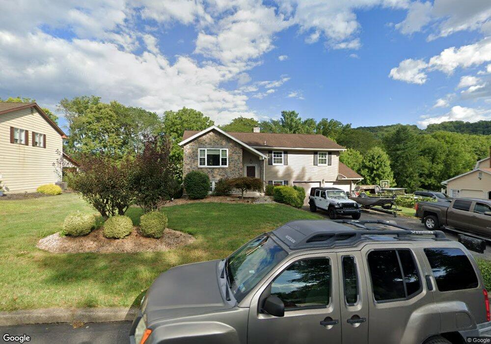 2211 Meadow Lane Dr, Easton, PA 18040 - photo 1