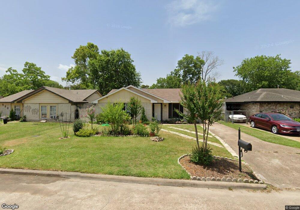 818 Ellington St, Houston, TX 77088 - photo 1