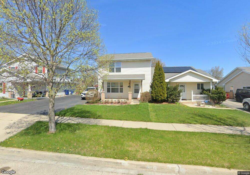 1654 11th Ct, Waukegan, IL 60085 - photo 1