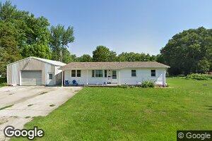218 W Mckinley Ave, Chrisman, IL 61924