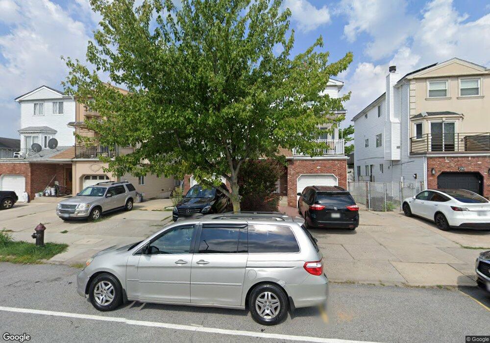 296 Merrymount St, Staten Island, NY 10314 - photo 1