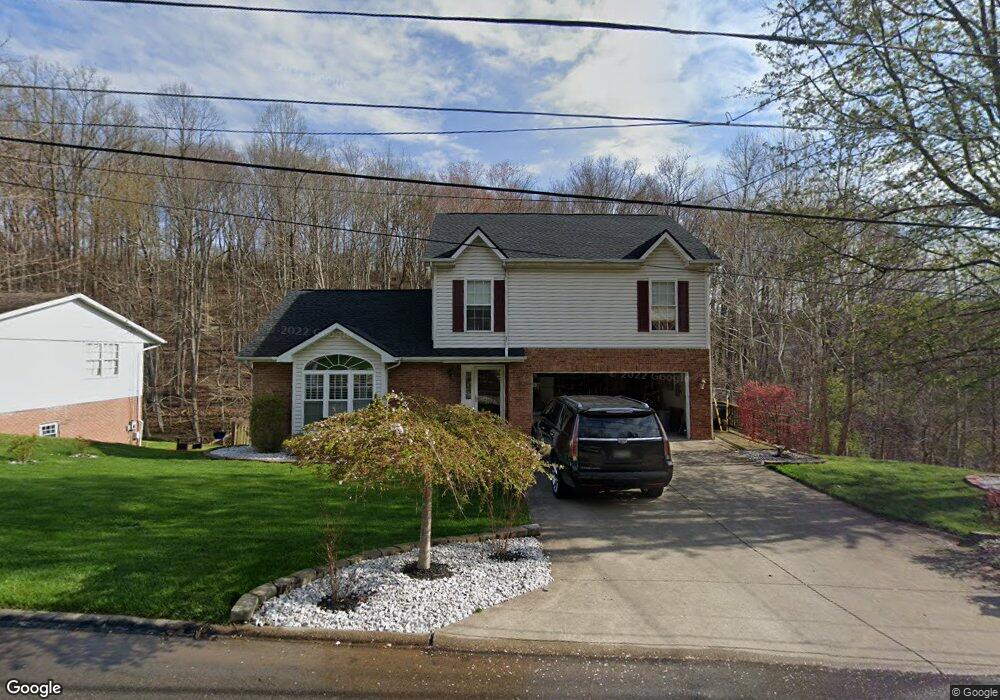 230 Pine Cir, Dunbar, WV 25064 - photo 1