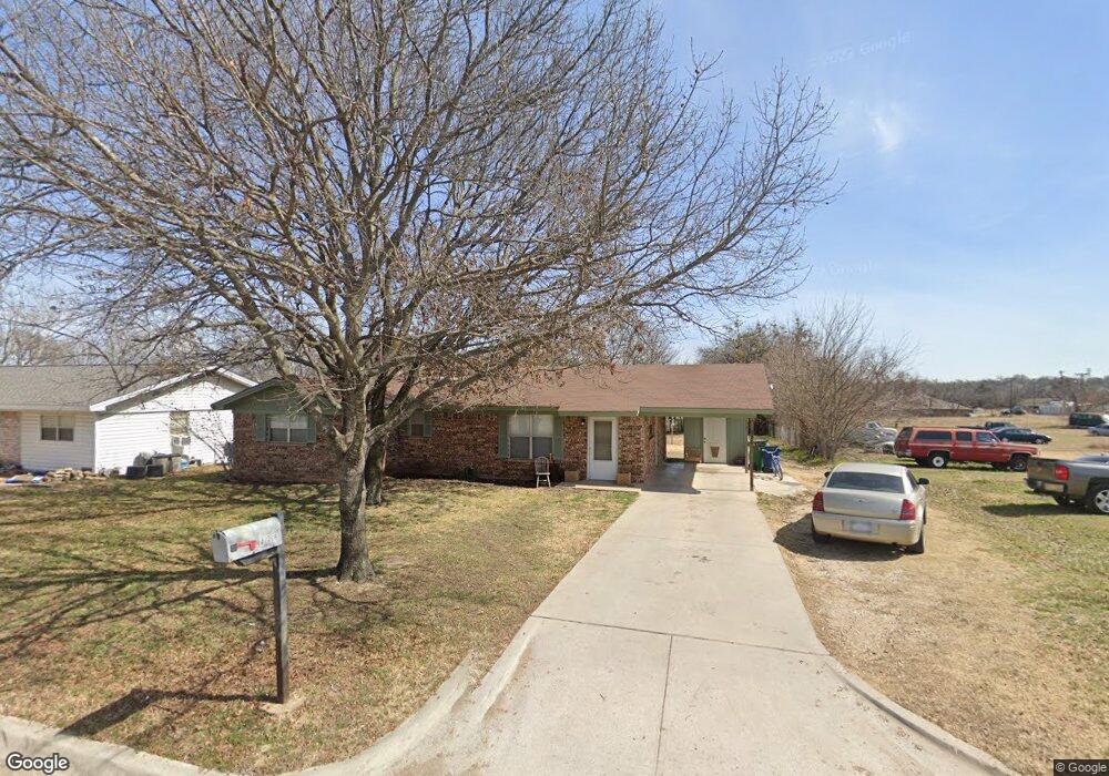 808 N Miller St, Decatur, TX 76234 - photo 1