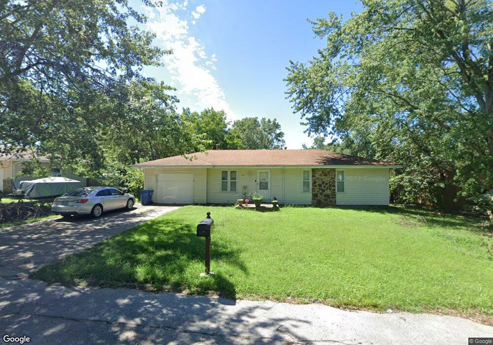 707 Spruce St, Nixa, MO 65714 - photo 1