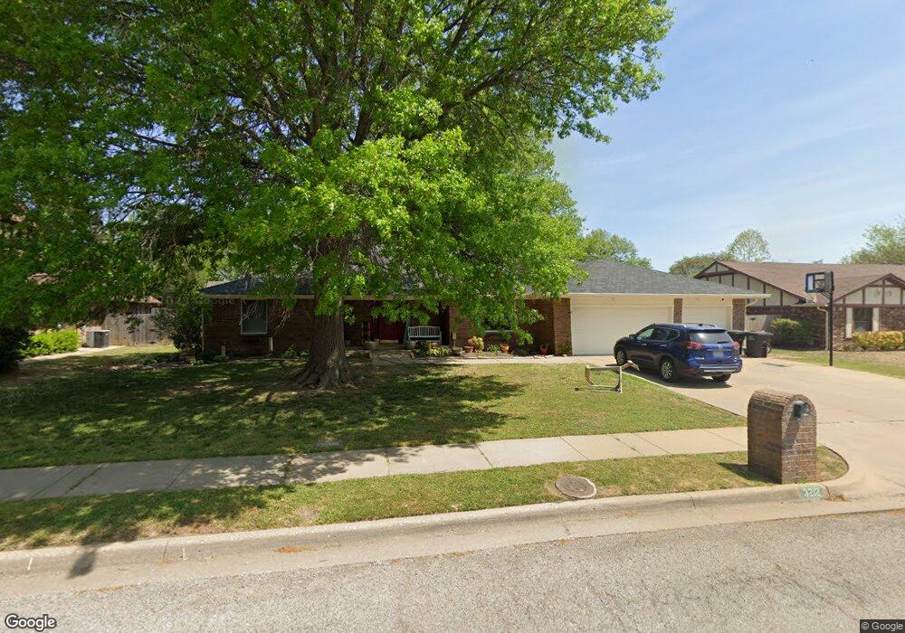 3212 Cambridge Ct, Bartlesville, OK 74006 - photo 1