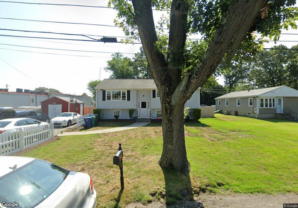 20 Spring Grove Ave, Warwick, RI 02889 - photo 1