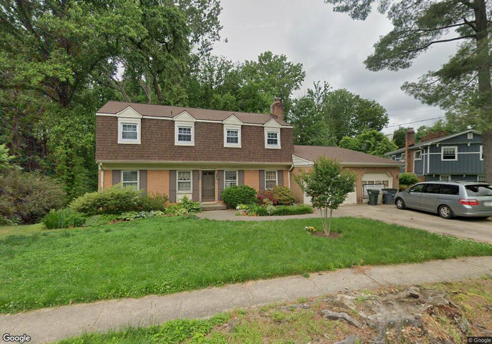 9421 Hermitage Dr, Fairfax, VA 22032 - photo 1