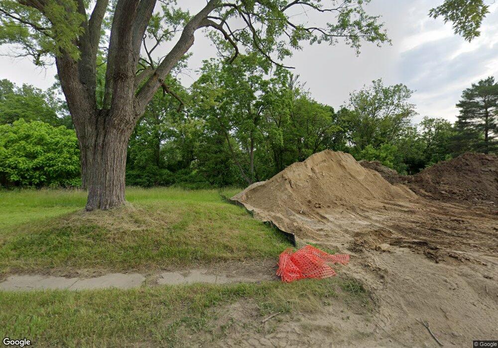 1249 E Hamilton Ave, Flint, MI 48506 - photo 1