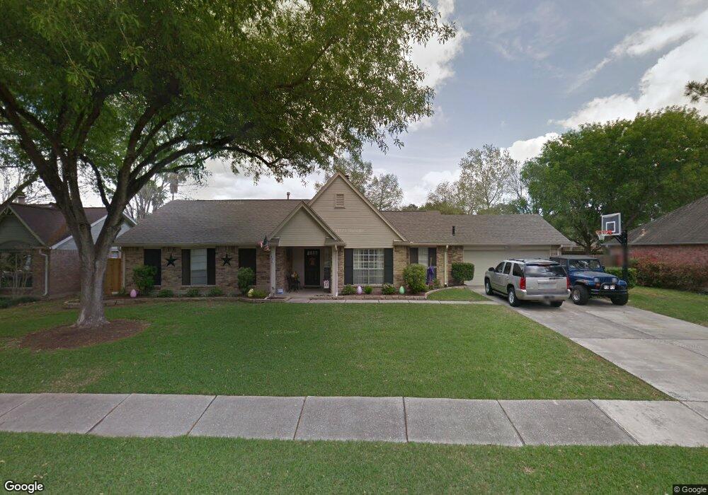 1408 Edinburgh Dr, Friendswood, TX 77546 - photo 1