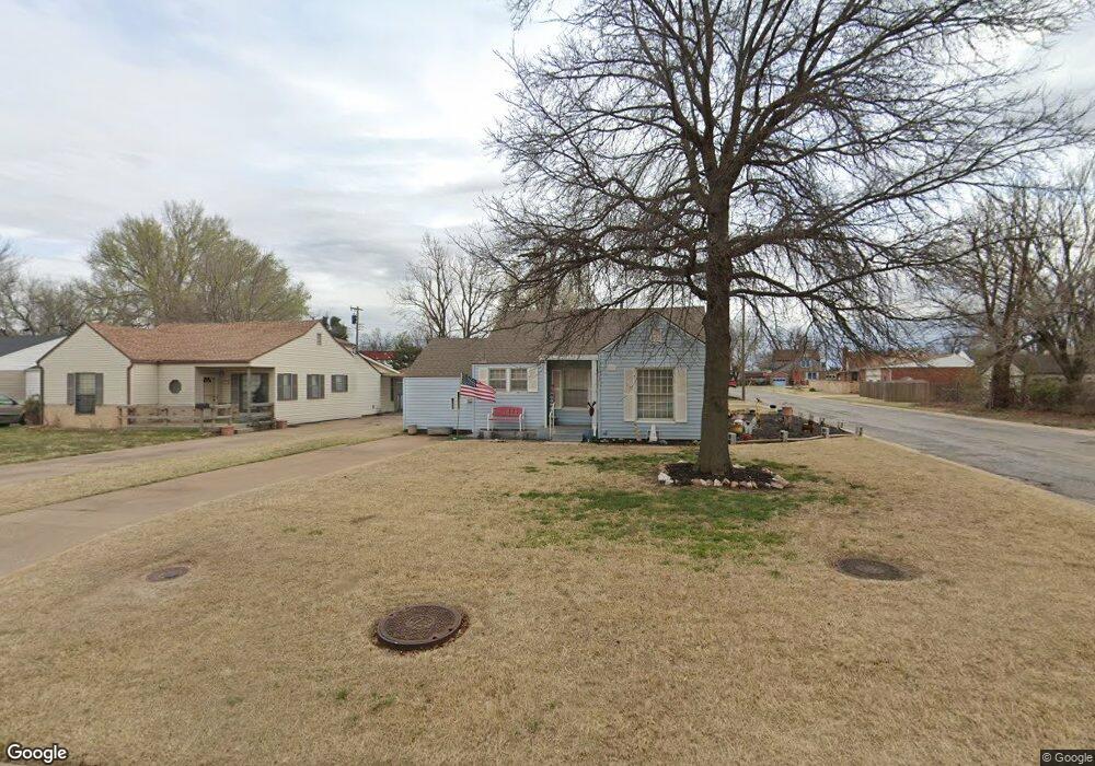 2221 W Randolph Ave, Enid, OK 73703 - photo 1