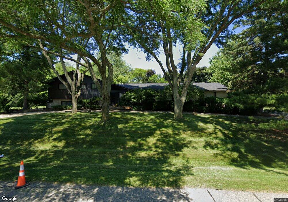 6325 Wellesley Dr, West Bloomfield, MI 48322 - photo 1