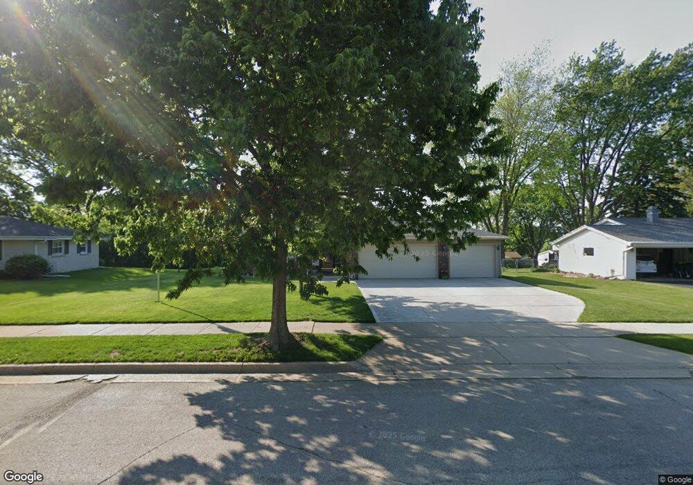 1924 Ramona Rd, Waukesha, WI 53186 - photo 1