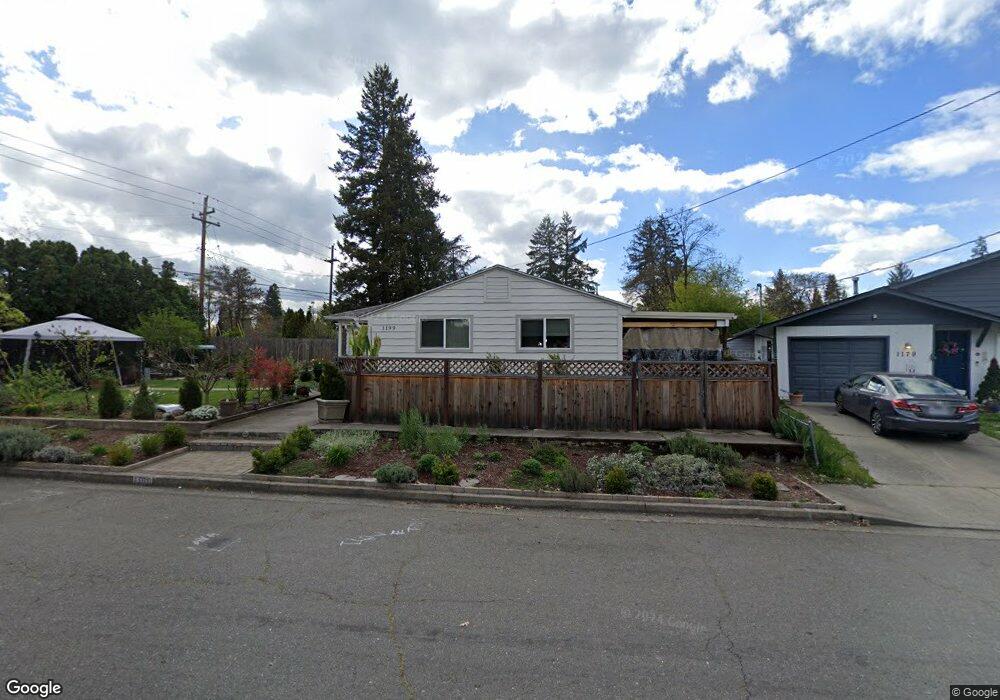 1199 Acacia Ln, Grants Pass, OR 97527 - photo 1