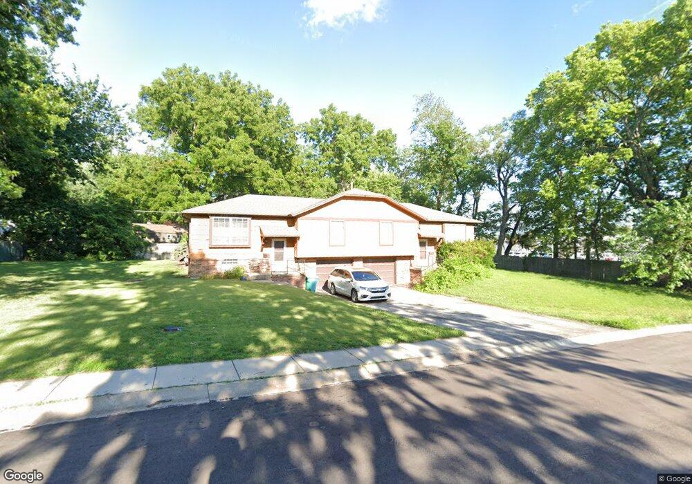 6125 Monrovia St, Shawnee, KS 66216 - photo 1