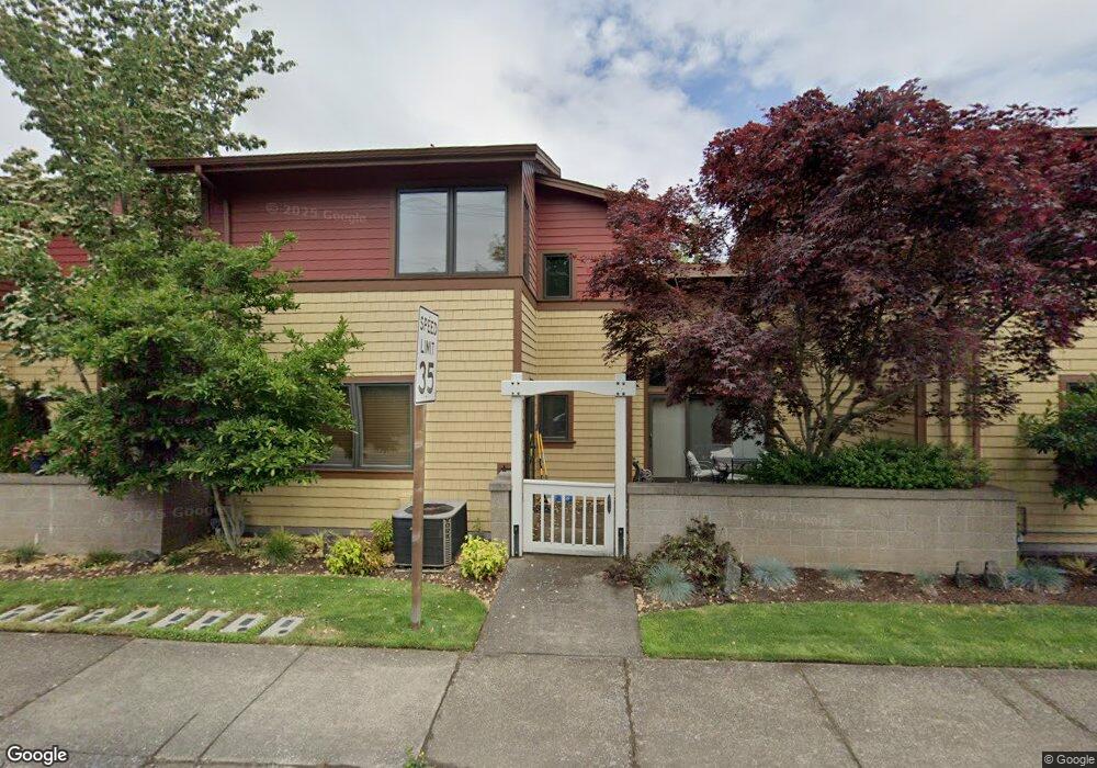 1450 Perdue Loop unit E1450, Eugene, OR 97401 - photo 1