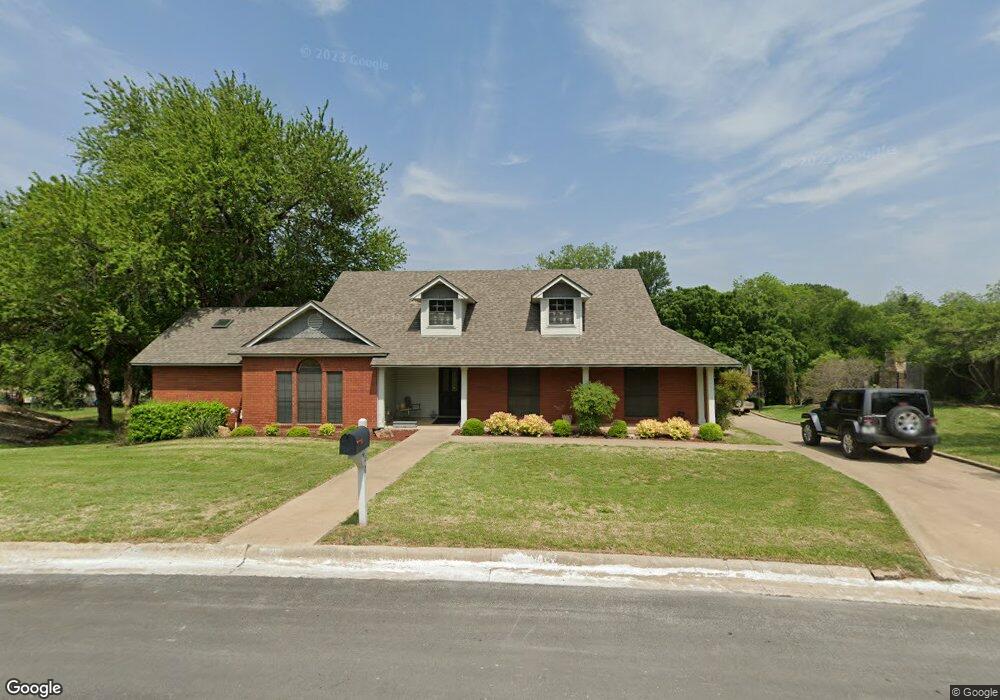 12 Quail Run St, Gainesville, TX 76240 - photo 1