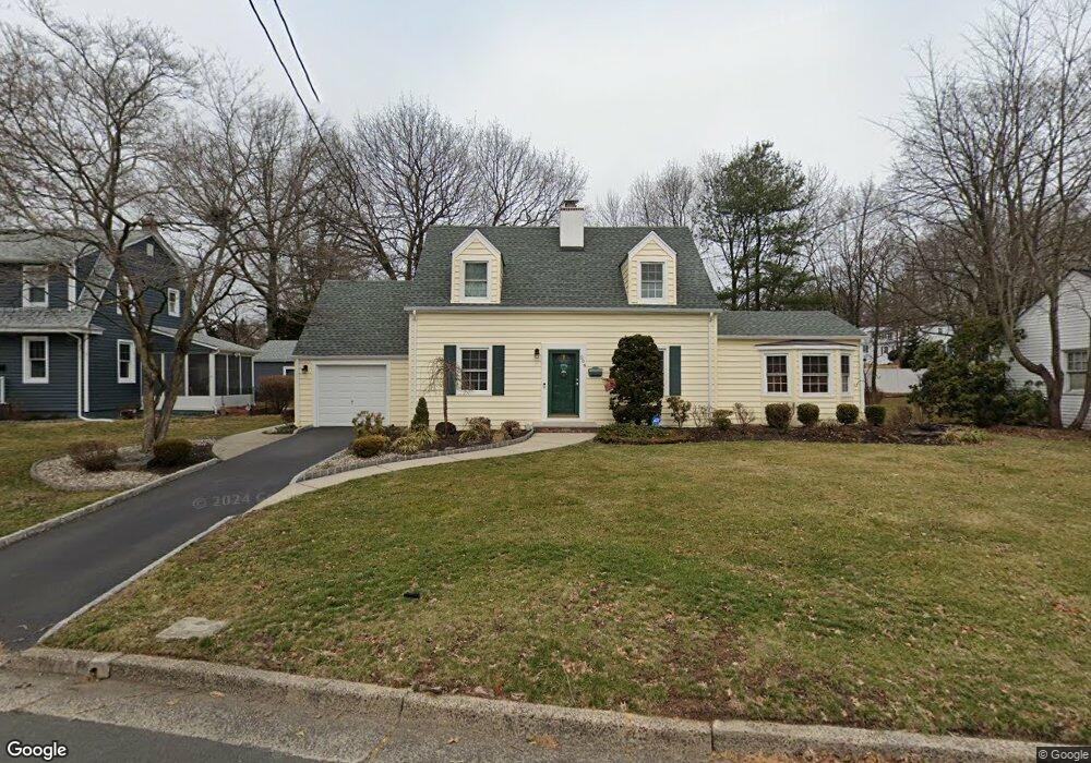 204 Hoover Ave, Edison, NJ 08837 - photo 1