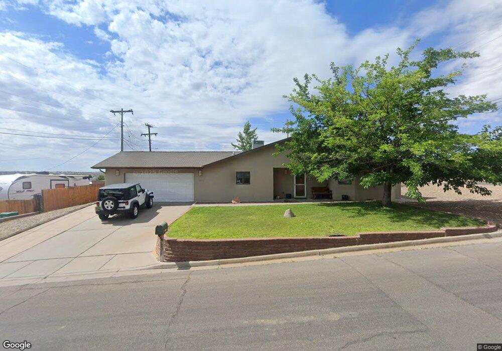 5601 Hill n Dale Dr, Farmington, NM 87402 - photo 1