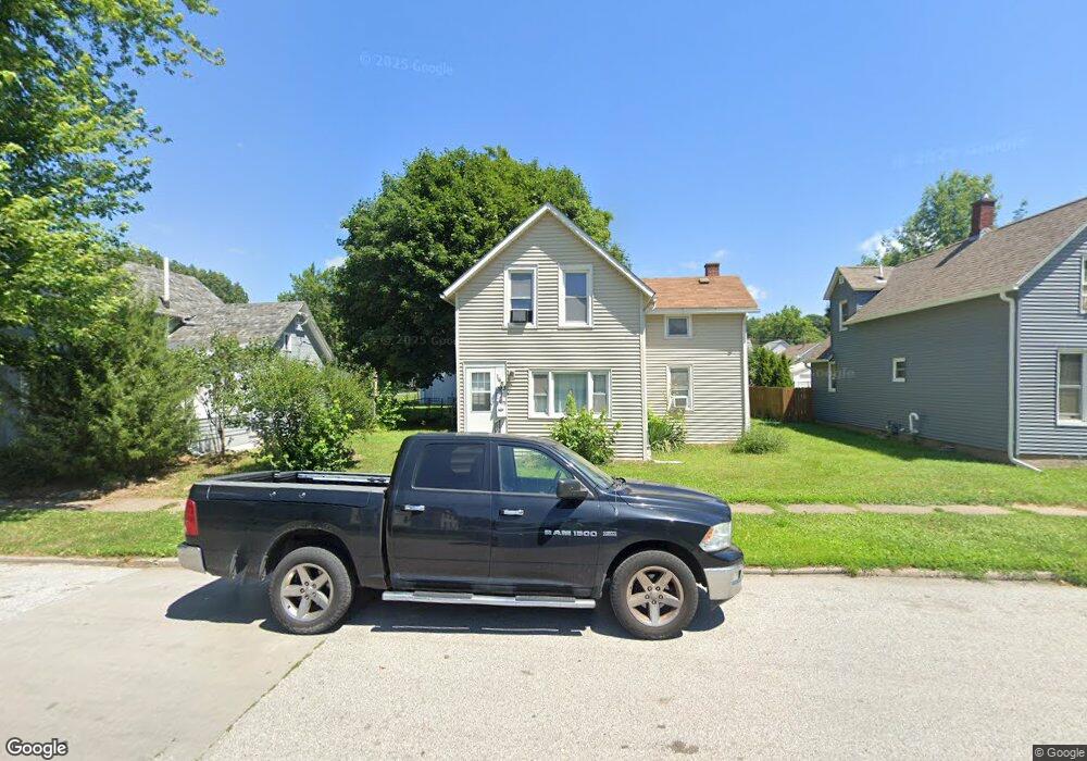 1458 W 6th St, Davenport, IA 52802 - photo 1