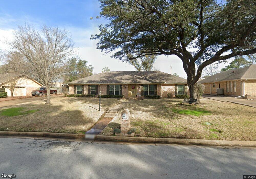 1208 Kingspark Dr, Tyler, TX 75703 - photo 1