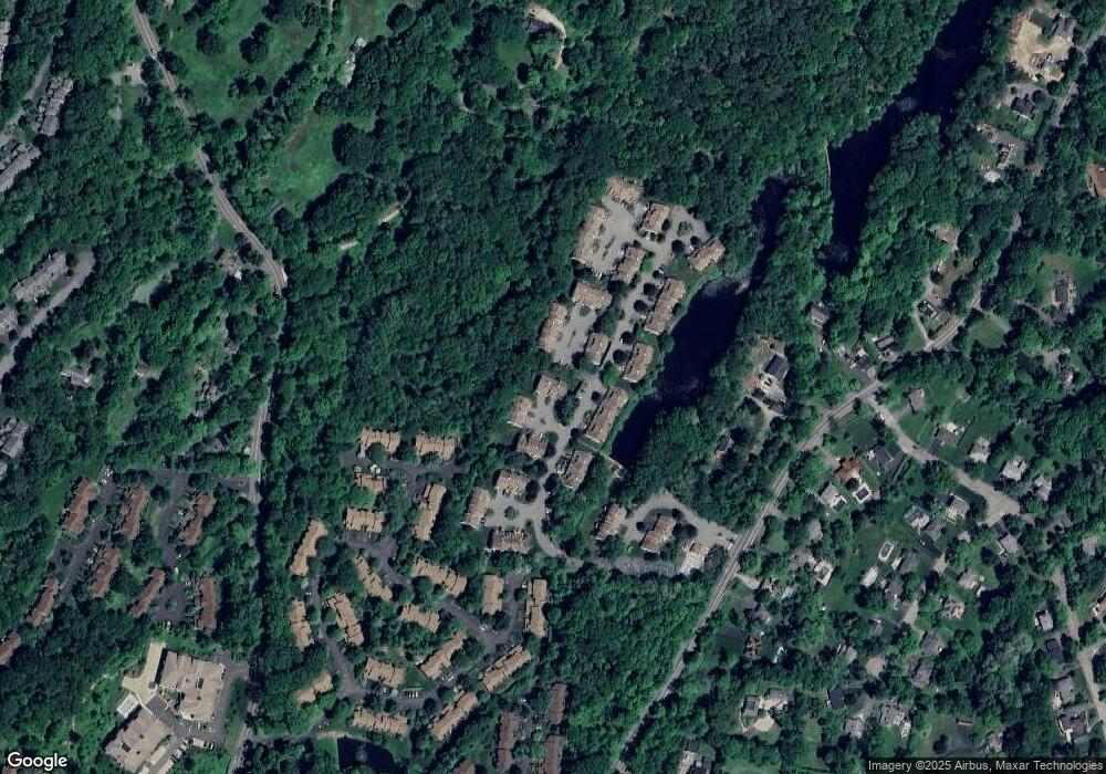 31 Spring Pond Dr, Ossining, NY 10562 - photo 1