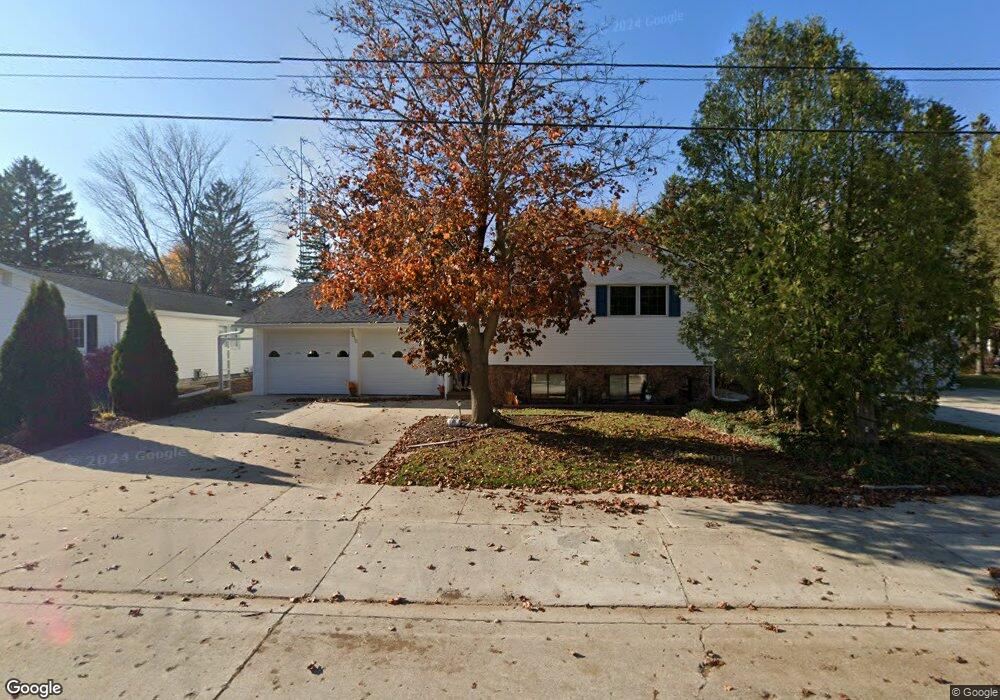 3810 Monroe St, Two Rivers, WI 54241 - photo 1