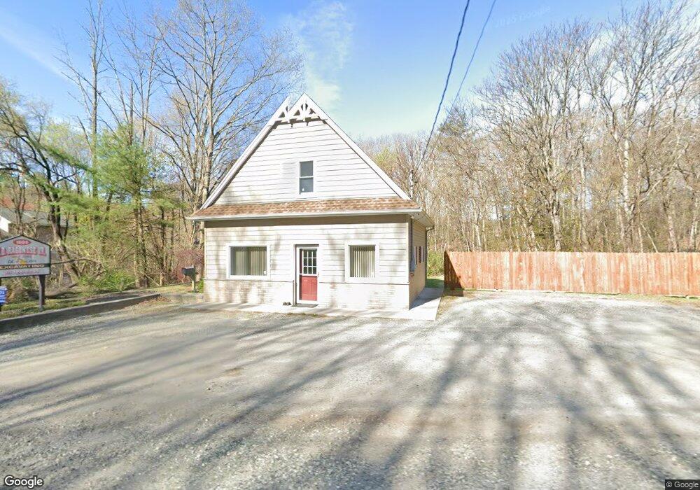 1805 Grnwd Lake Turnpike, Hewitt, NJ 07421 - photo 1