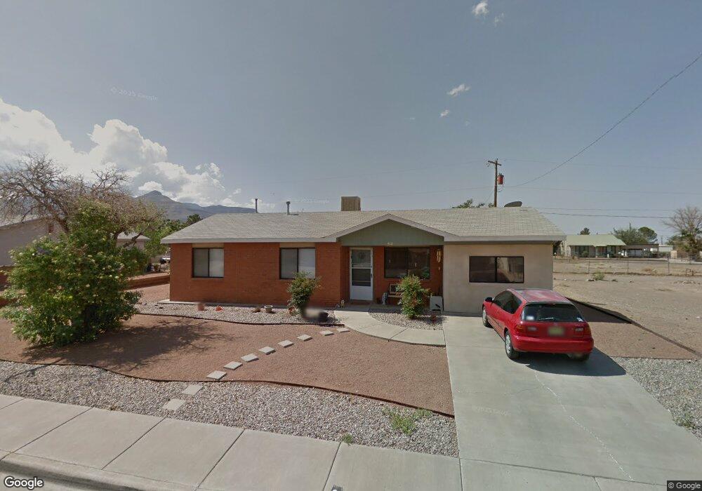 816 Larkspur St, Alamogordo, NM 88310 - photo 1