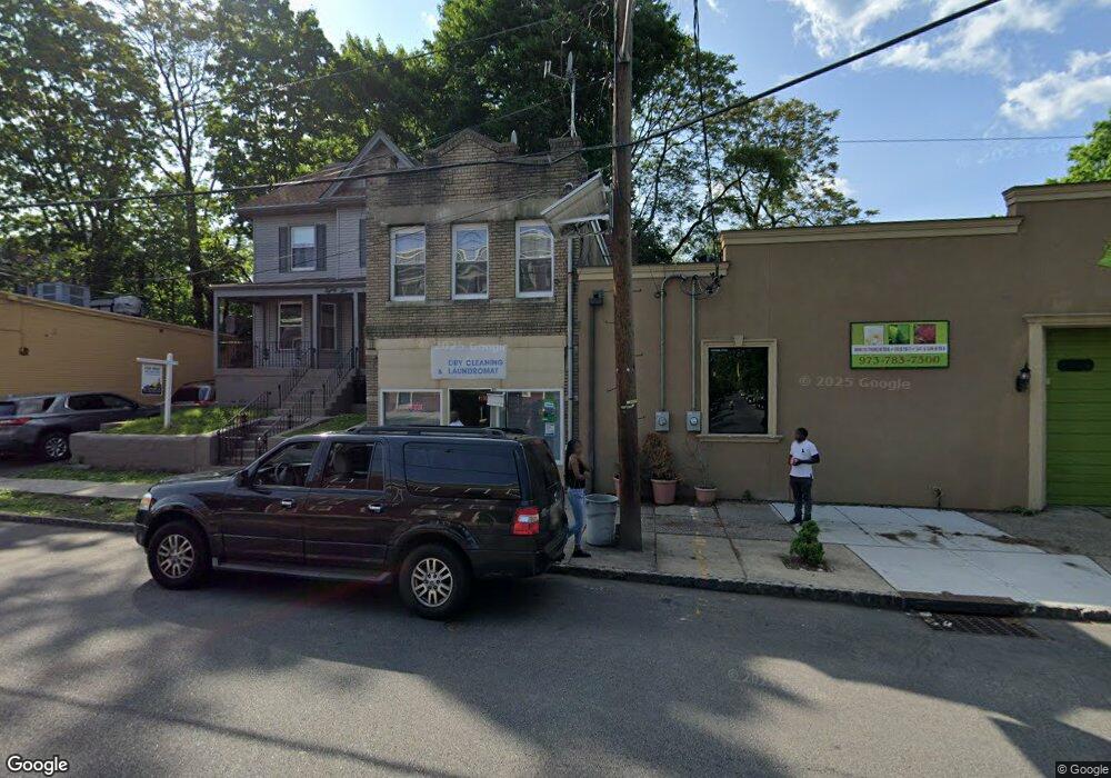 84 Maple Ave unit 2, Montclair, NJ 07042 - photo 1