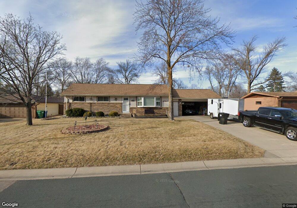 9920 93rd Place N, Maple Grove, MN 55369 - photo 1