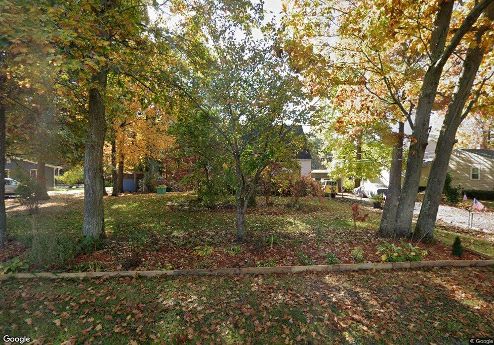 37 Pike St, Salisbury, MA 01952 - photo 1