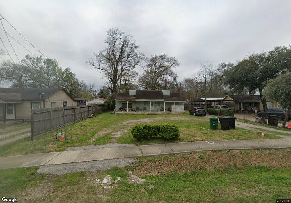 912 Apache St, Houston, TX 77022 - photo 1