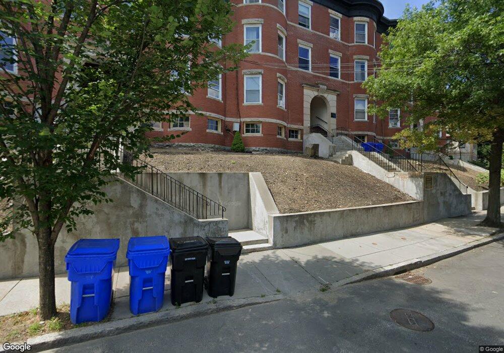 112 Winthrop Rd unit 2, Brookline, MA 02445 - photo 1