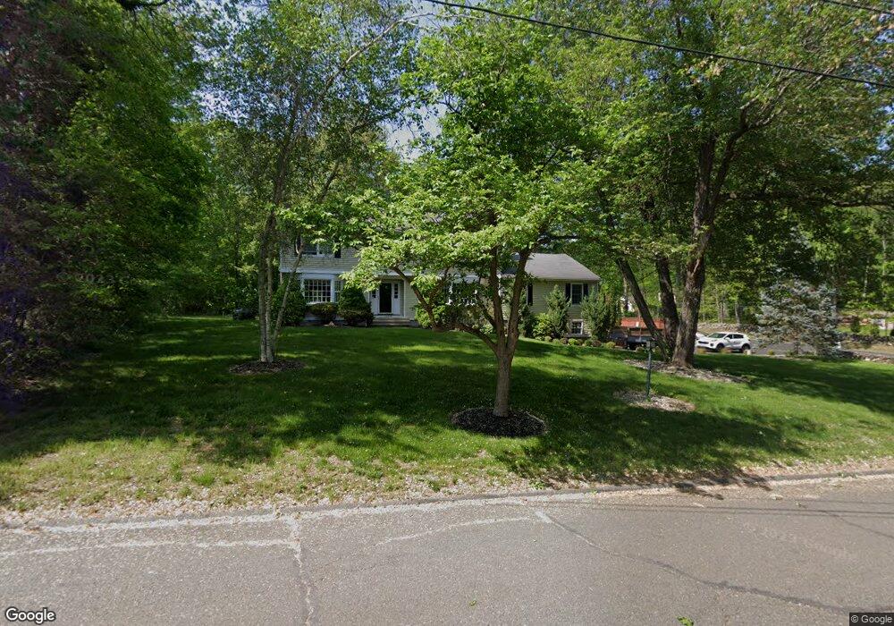 8 Brookbend Rd, Trumbull, CT 06611 - photo 1