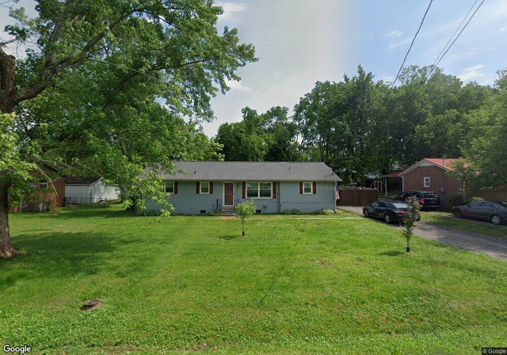 214 Chestnut Dr, Shelbyville, TN 37160 - photo 1