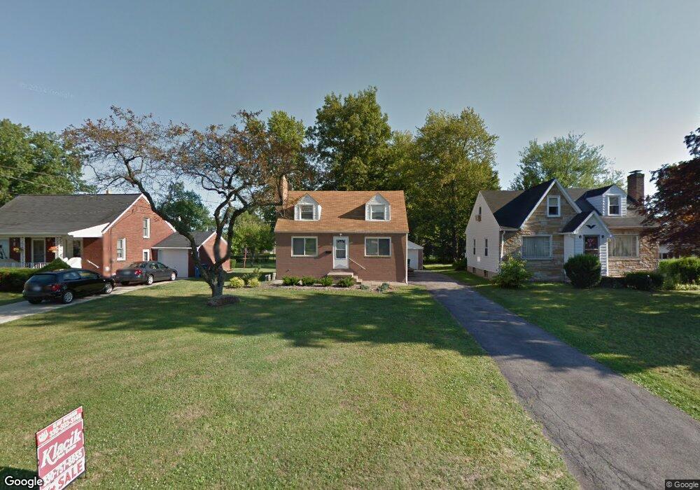 2103 W Manor Ave, Youngstown, OH 44514 - photo 1